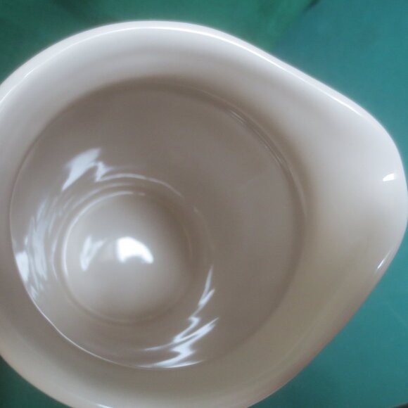 Brand New Rae Dunn "Cheers" 6.5 Cups Ceramic Pitcher from the Artisan Collection - Picture 7 of 10